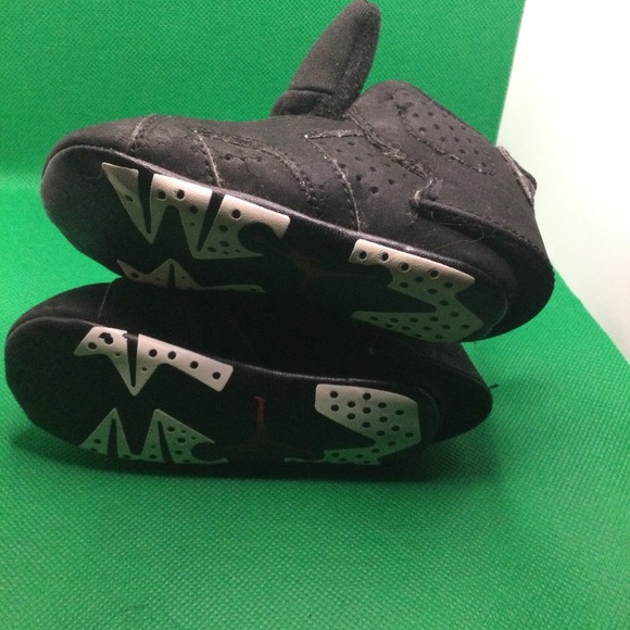 JORDON BABY SNEAKERS💕SIZE 3C💕 - Picture 8 of 10